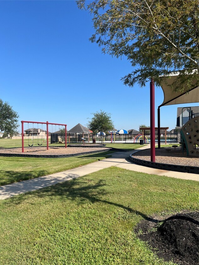 Foto del edificio - 9919 Opal Rock Dr