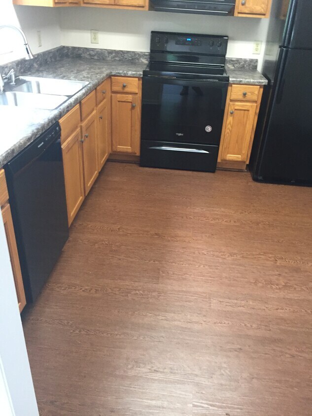 Kitchen - 250 Highland Ave