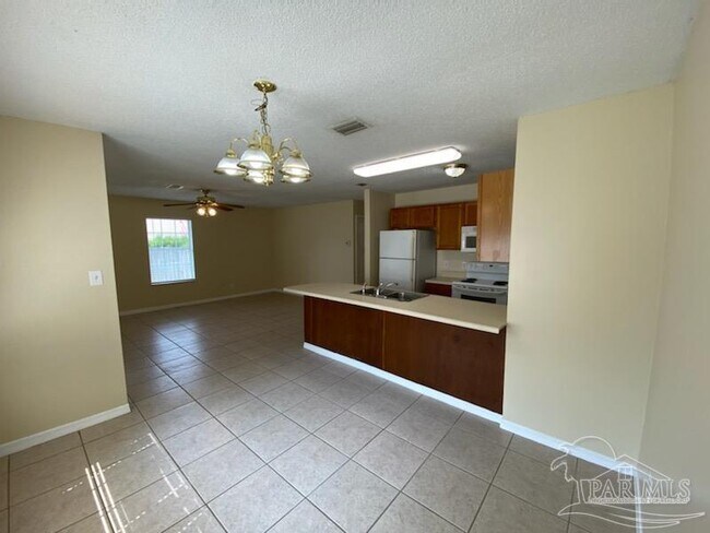 Foto del edificio - 4338 Oak Ln