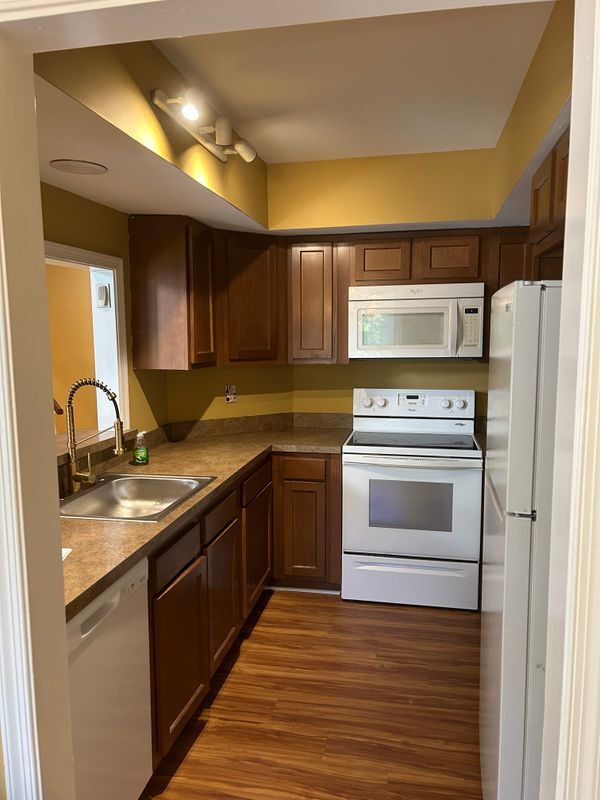 Foto del edificio - 5211 Birch Cir