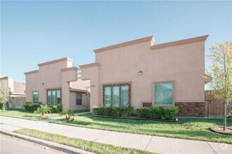 Building Photo - 2208 Taxco Ct