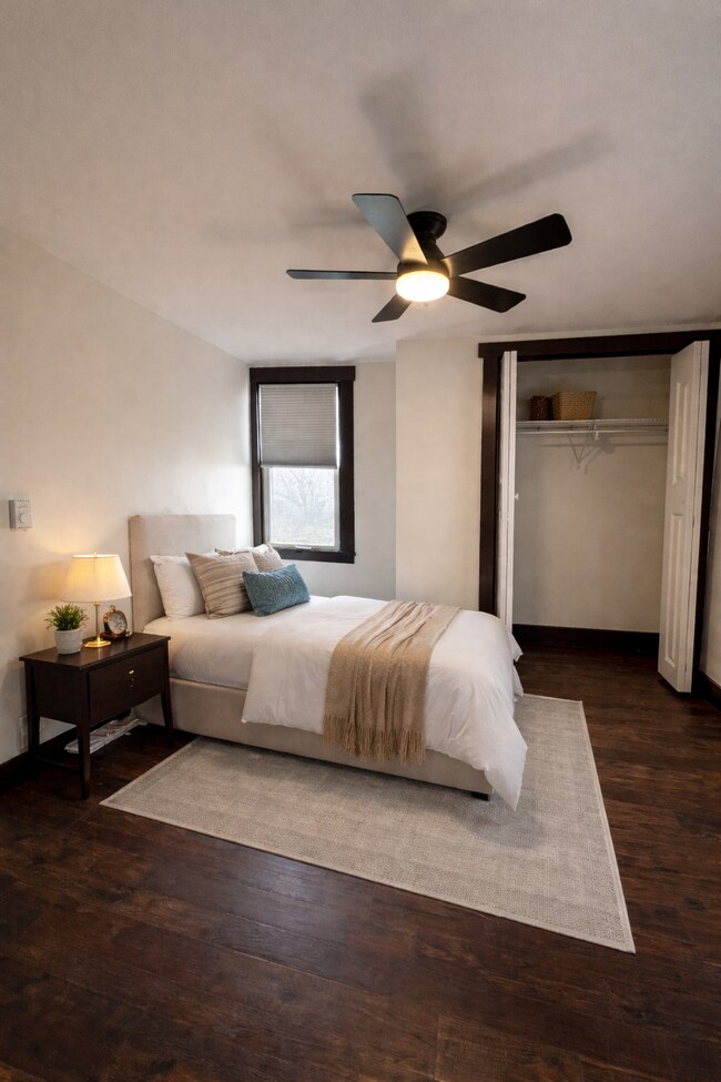 Building Photo - 430 Church St