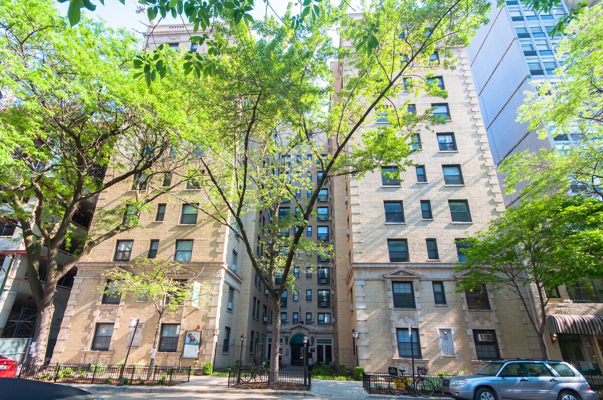 18 E. Elm Apartments 18 E Elm St Chicago, IL