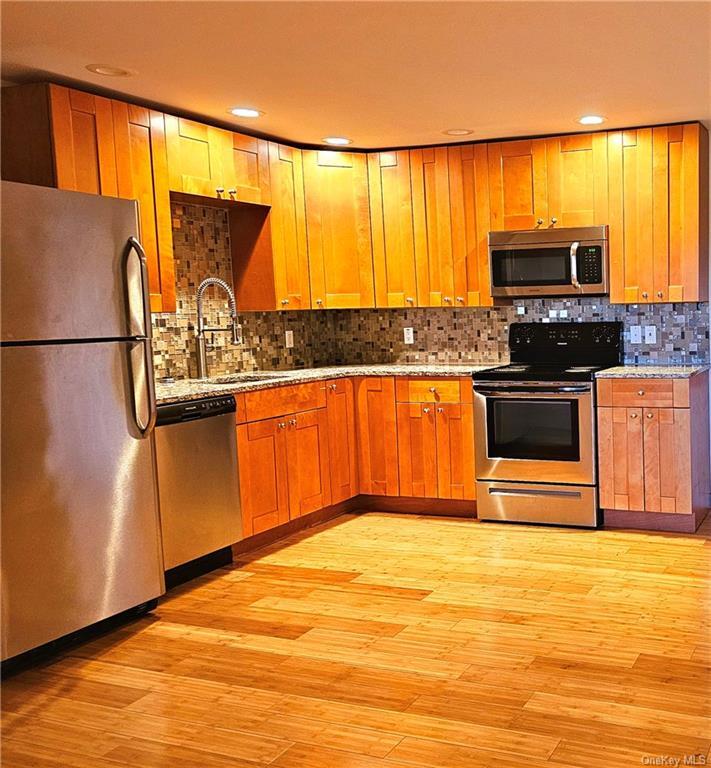 Primary Photo - 231 Reynolds Rd