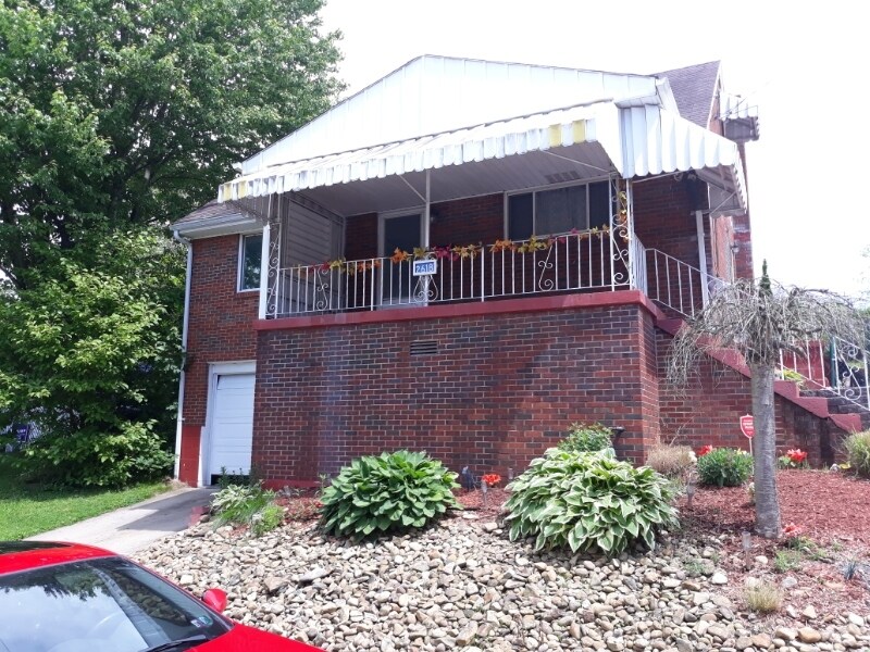 2618 Fayette St, McKeesport, PA 15132 House Rental in McKeesport, PA