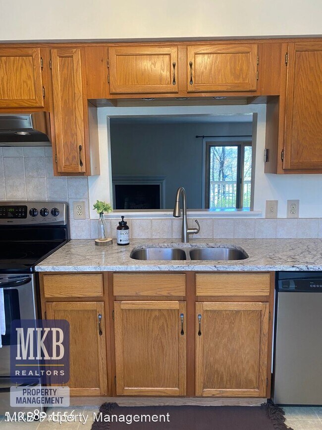 Foto del edificio - 2 br, 2.5 bath House - 3455 Londonderry Ct.
