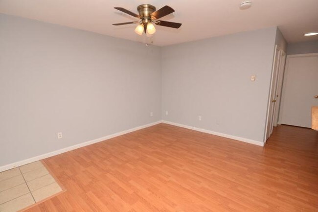 Building Photo - 2 bedroom in Norfolk VA 23508