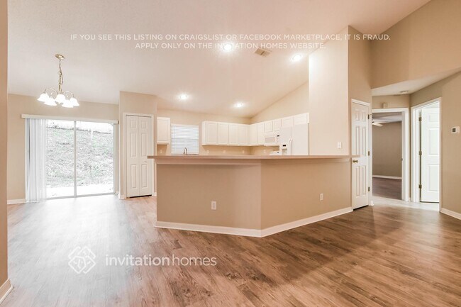 Building Photo - 1511 Canopy Oaks Dr