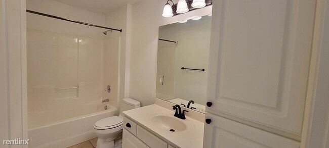 Foto del edificio - 3 br, 2 bath House - Avera Place Condominiums