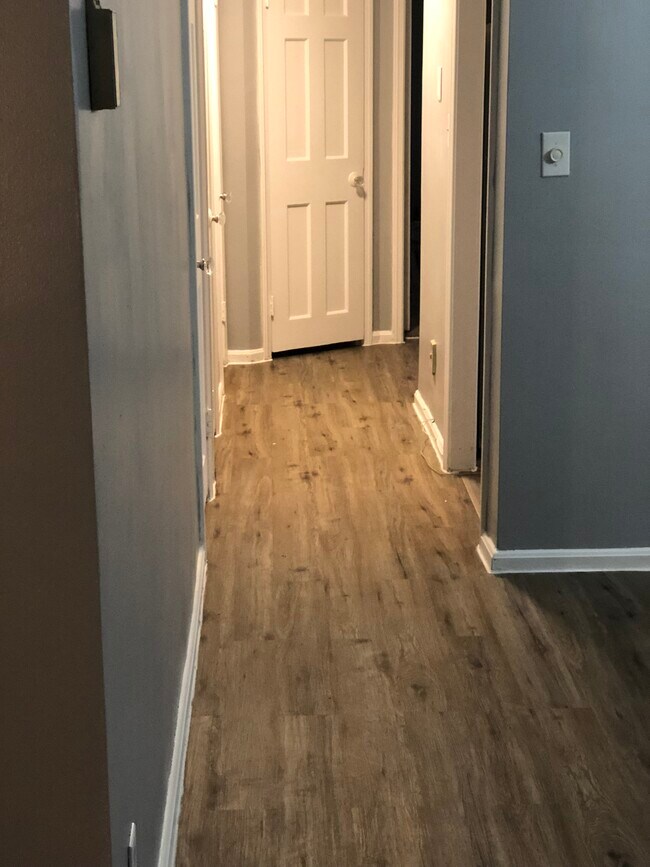 Foto del edificio - 13797 Cedar Rd