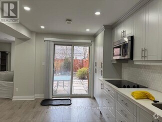 Building Photo - 29 Aikenhead Ave