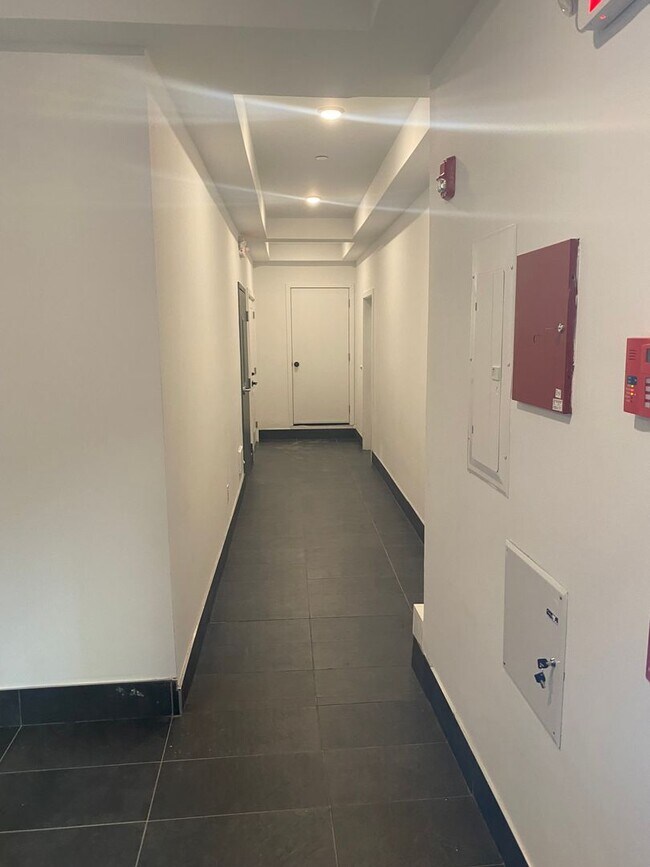 Foto del edificio - 2 bedroom/ 2 bathroom unit