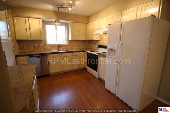 Foto del edificio - 5811 E 6th Ave
