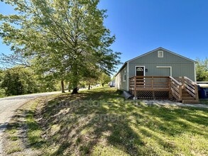 Building Photo - 8160 Oak Dr