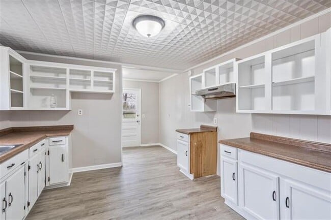 Foto del edificio - 229 Eastview Dr