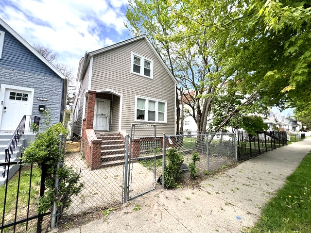 Building Photo - 8238 S Saginaw Ave
