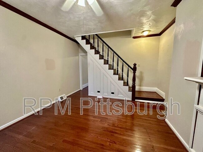 Foto del edificio - 2118 Sidney St