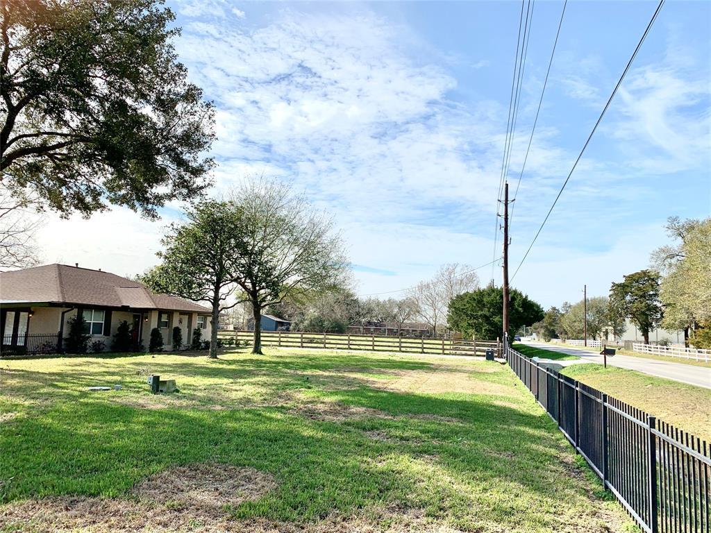 Primary Photo - 16717 Grant Rd
