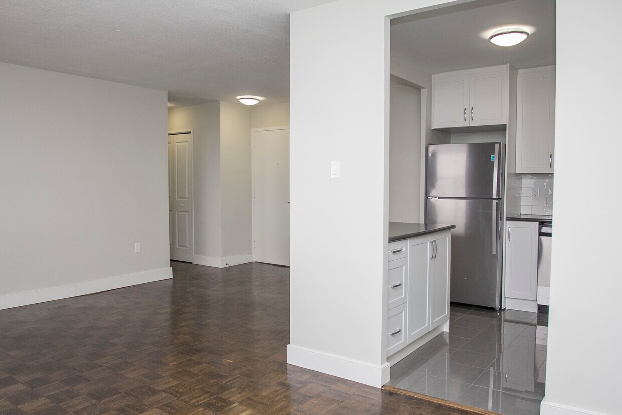 Photo principale - 2185 Sheridan Park Dr