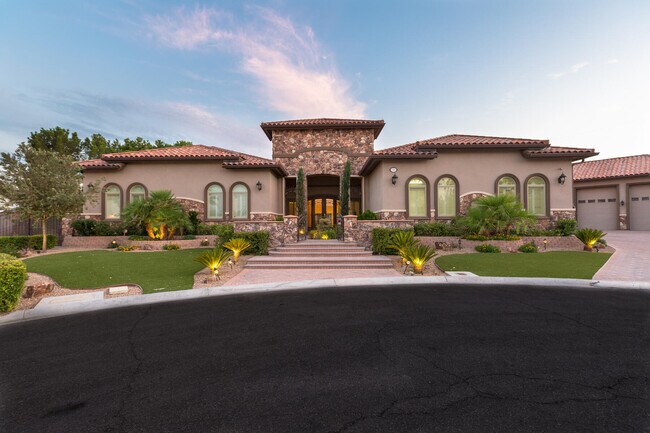 Foto del edificio - 7985 Fairfield Ave