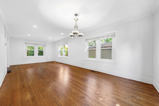Foto del edificio - 419 N Oak Park Ave