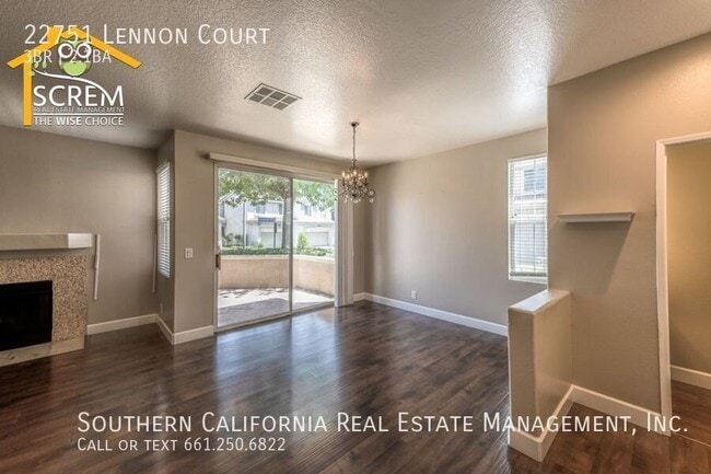 Foto del edificio - 22751 Lennon Ct