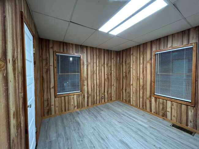 Foto del edificio - 922 S Spring St