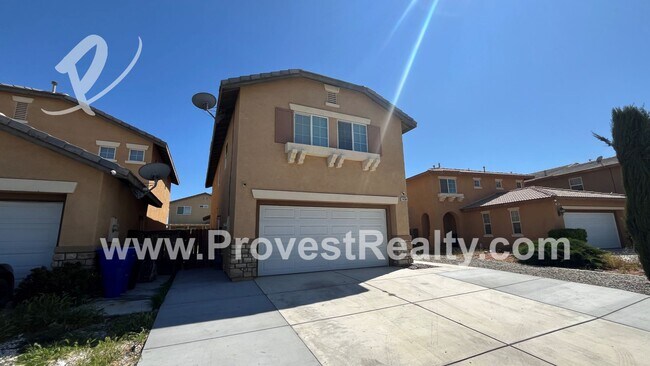 Foto del edificio - Huge 7 Bed 3 Bath Home in Victorville!!!