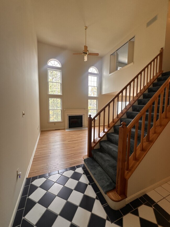 Building Photo - 4282 Wimbledon Dr