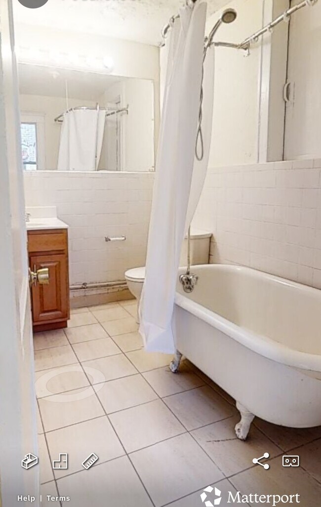 Foto del edificio - 352 Cambridge St