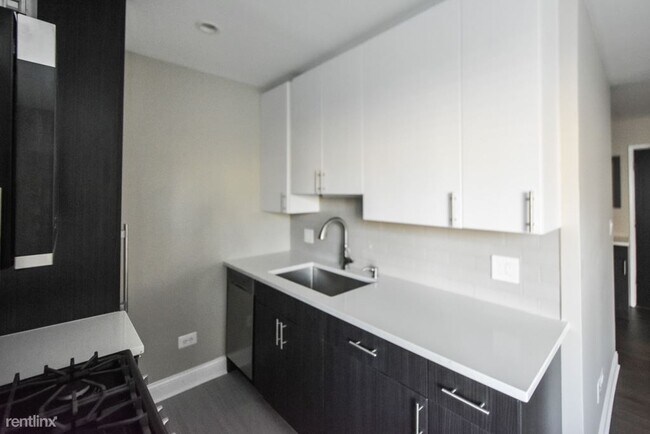 Foto del edificio - 541 W Oakdale Ave