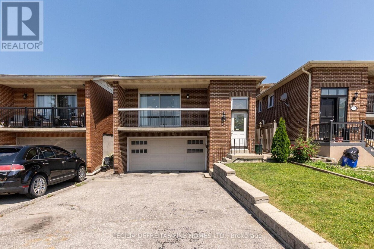Primary Photo - 54 Ashburn Crescent