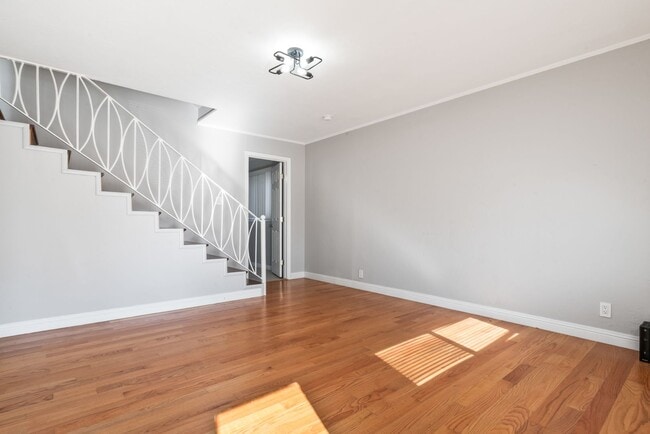 Foto del edificio - Stylish 2BR/2BA Home with Backyard, Bonus Rooms & Loft!