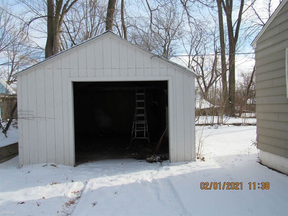 Building Photo - 2 br, 1 bath House - 324 Phelps Ave