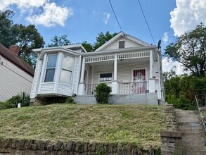 Building Photo - 4582 Eastern Ave