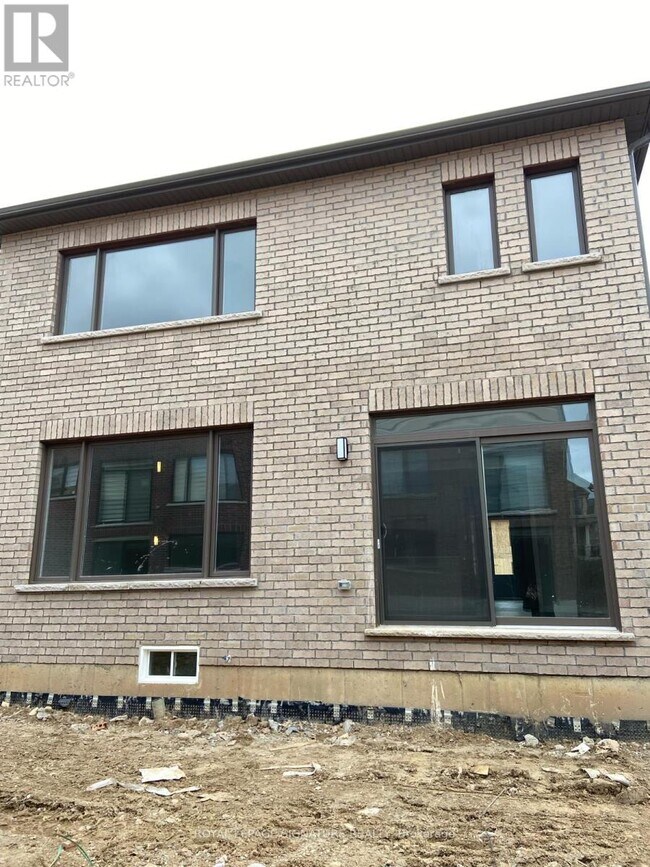 Photo du bâtiment - 18 Thomas Gemmell Rd