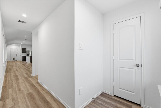 Foto del edificio - 1834 Legacy Hills Dr