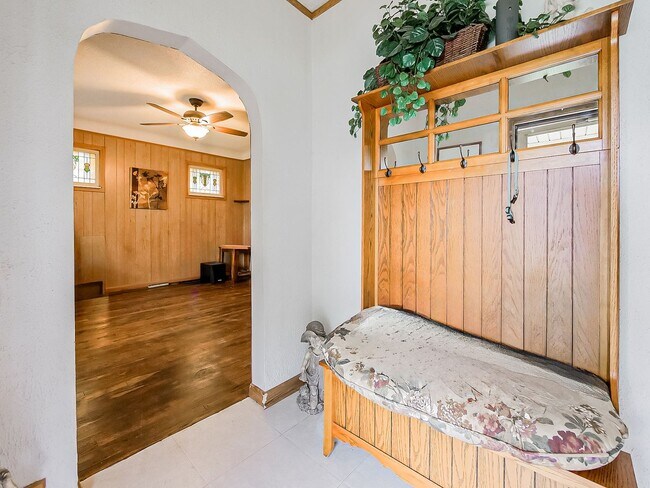 Foto del edificio - AVAILABLE NOW! Charming 3-Bedroom Home in Warren!