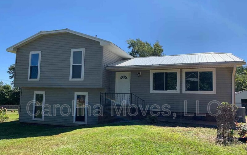 Primary Photo - 2403 E Tyger Bridge Rd