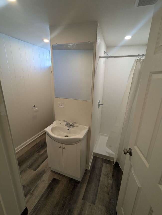 Building Photo - Dover Oaks LLC