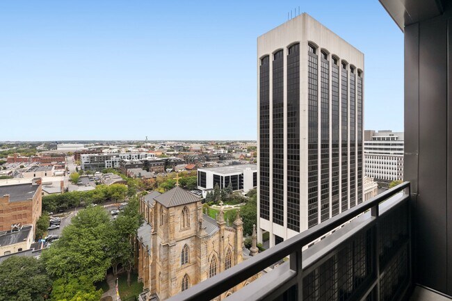 Foto del edificio - 195 E Broad St