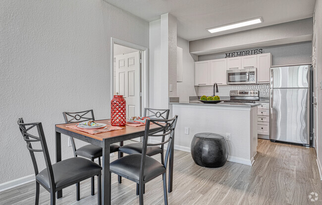 4BR, 4BA - 1431 SF - The Lofts