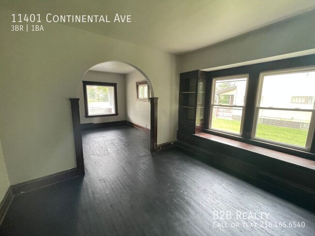 Building Photo - 11401 Continental Ave