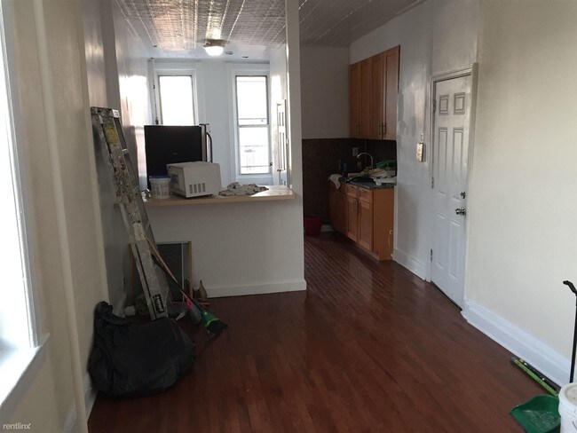Building Photo - 353 Himrod St
