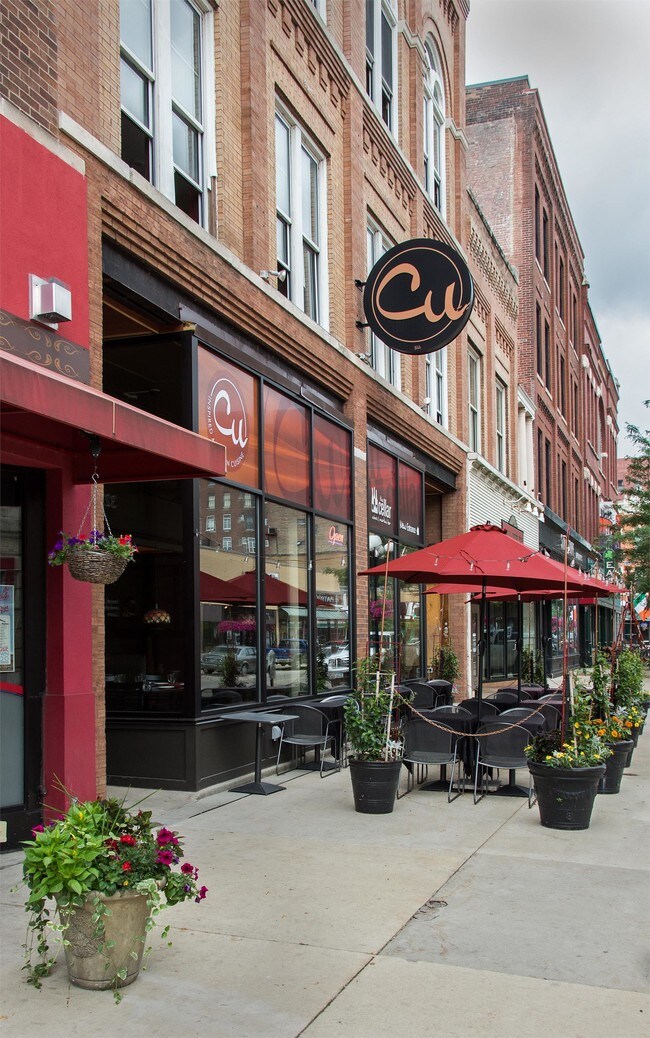 Foto del edificio - 320A E 4th St