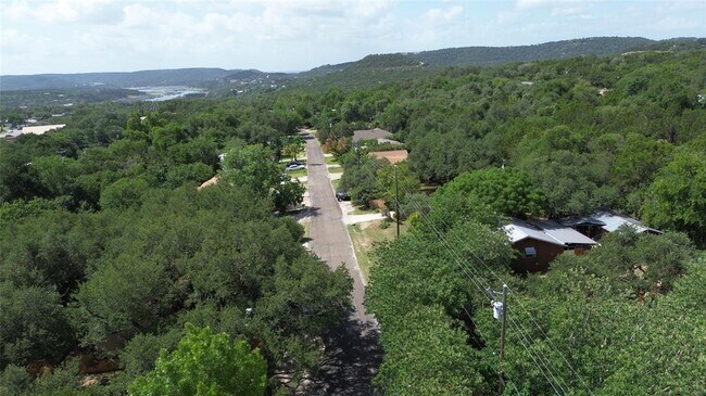 Foto del edificio - 10801 W Lakeview Dr