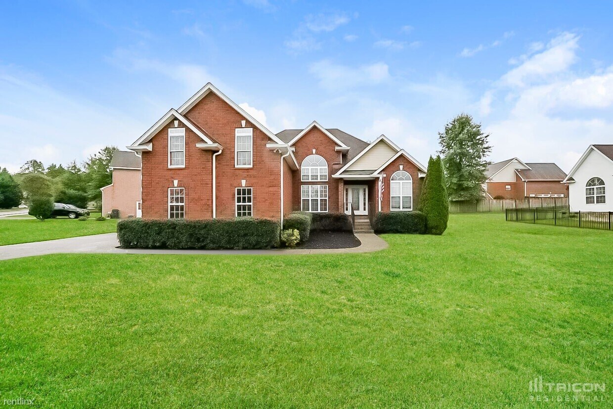 Primary Photo - 114 Brigham Ct