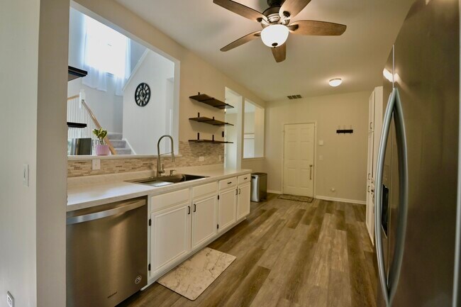 Foto del edificio - 1411 Essex St