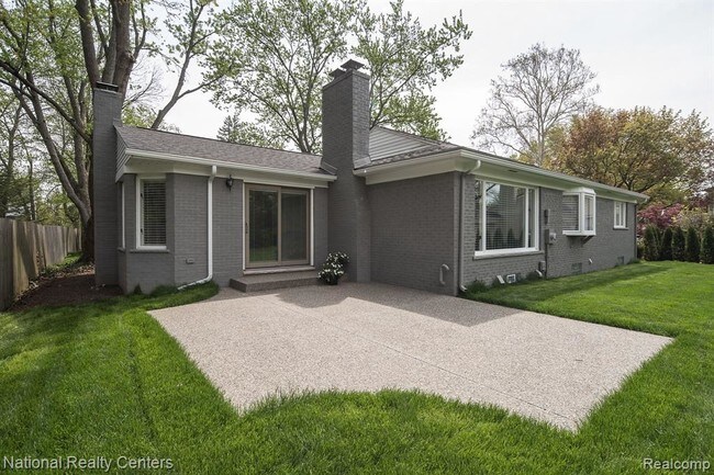 Building Photo - 942 Donmar Ct