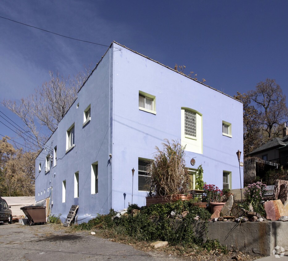 Foto del edificio - 120 W Apricot Ave